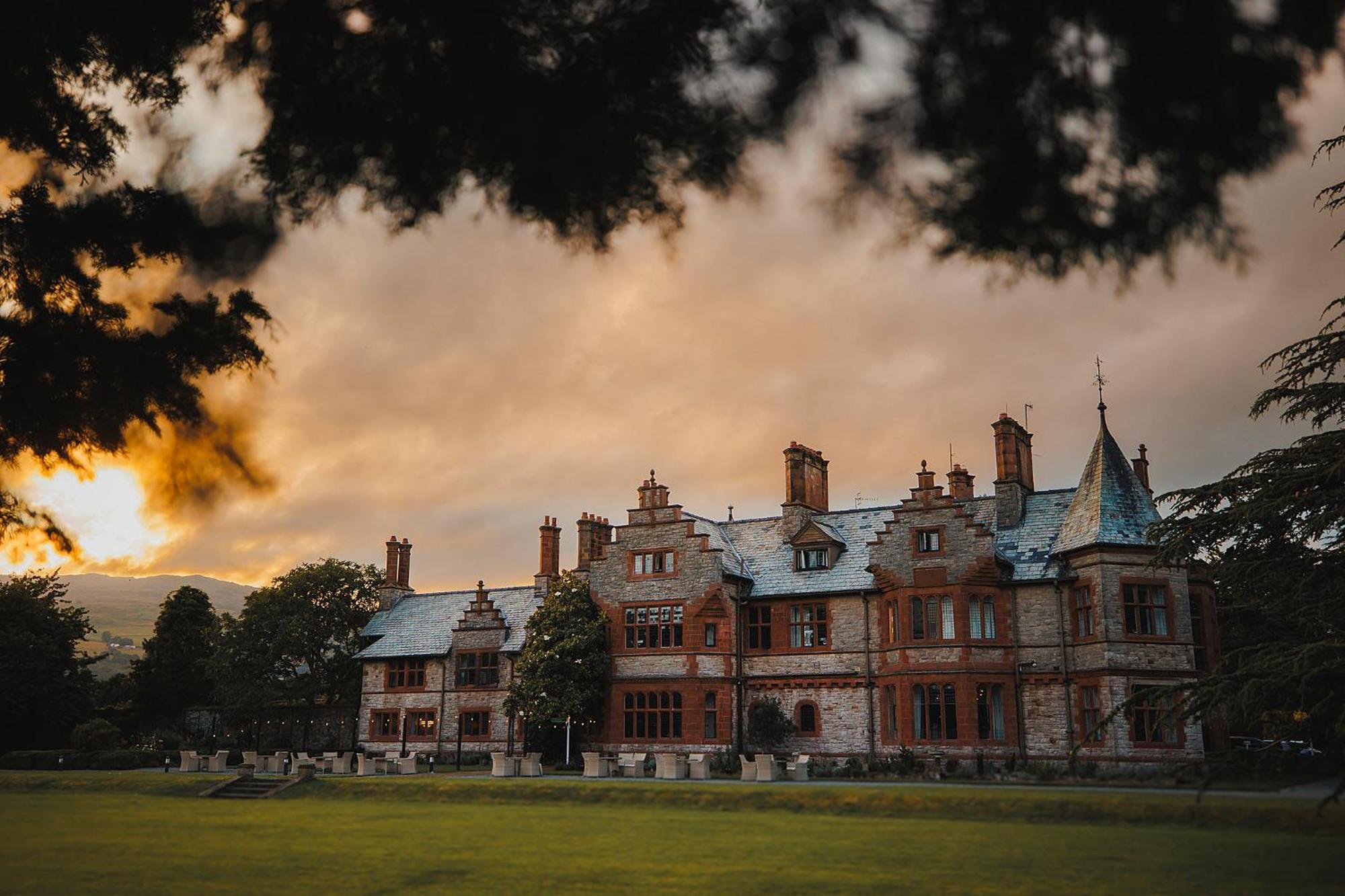 Caer Rhun Hall Hotel 康威 外观 照片